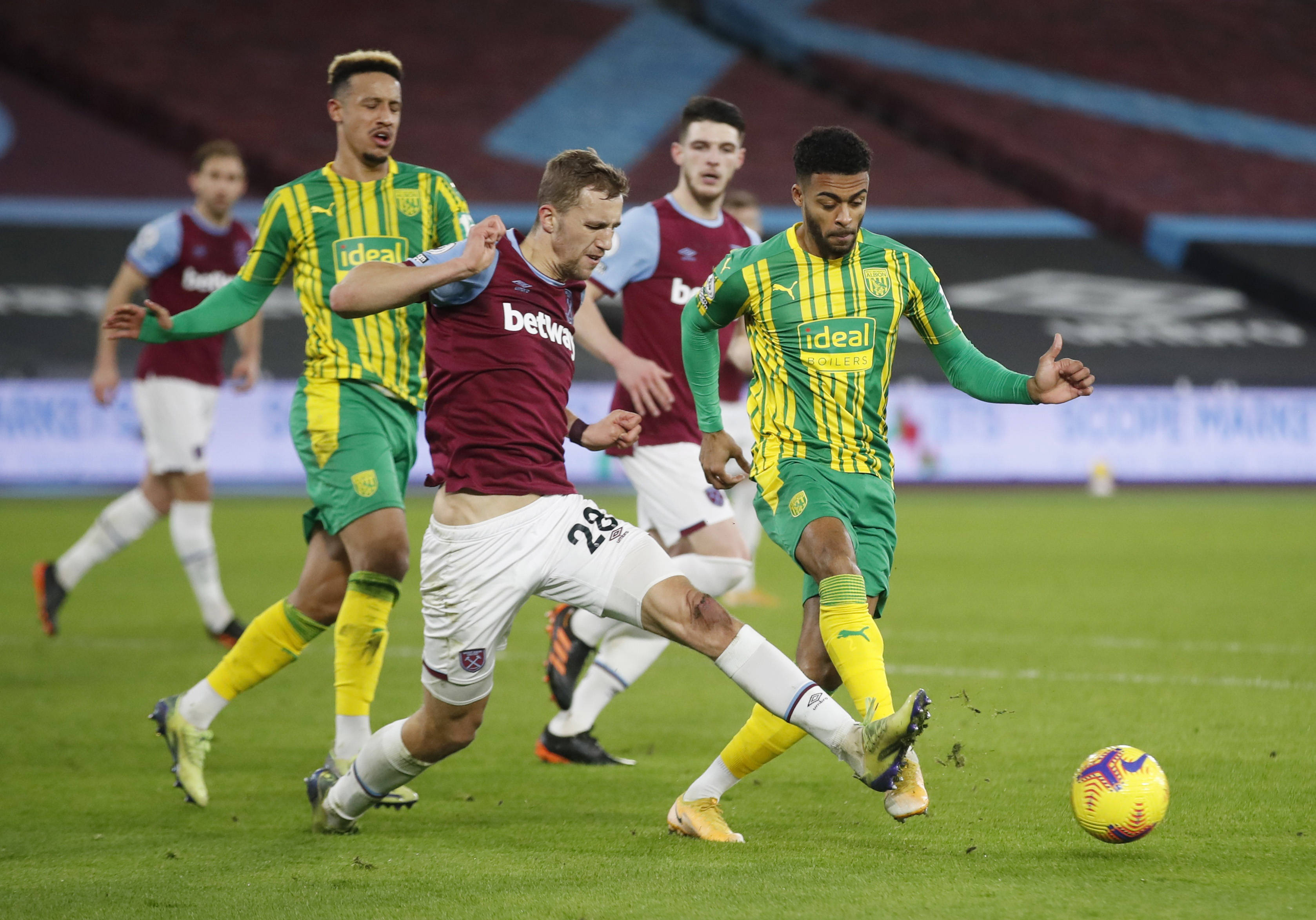 禁区内的嗅 禁区内的嗅