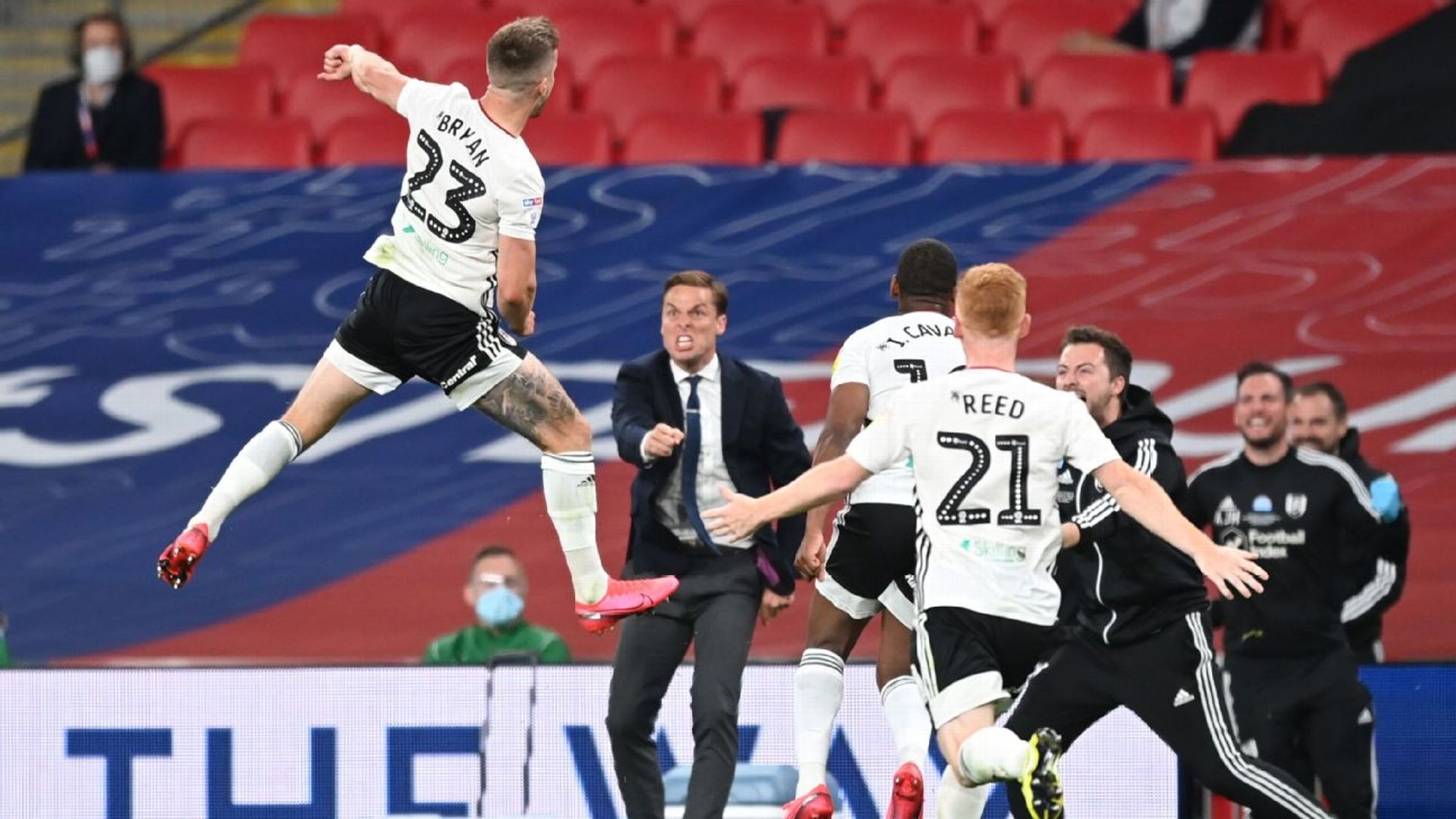 验努贝尔与 验努贝尔与